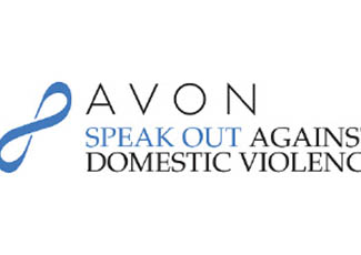2004: Avon lanza el programa Speak Out Against Domestic Violence
